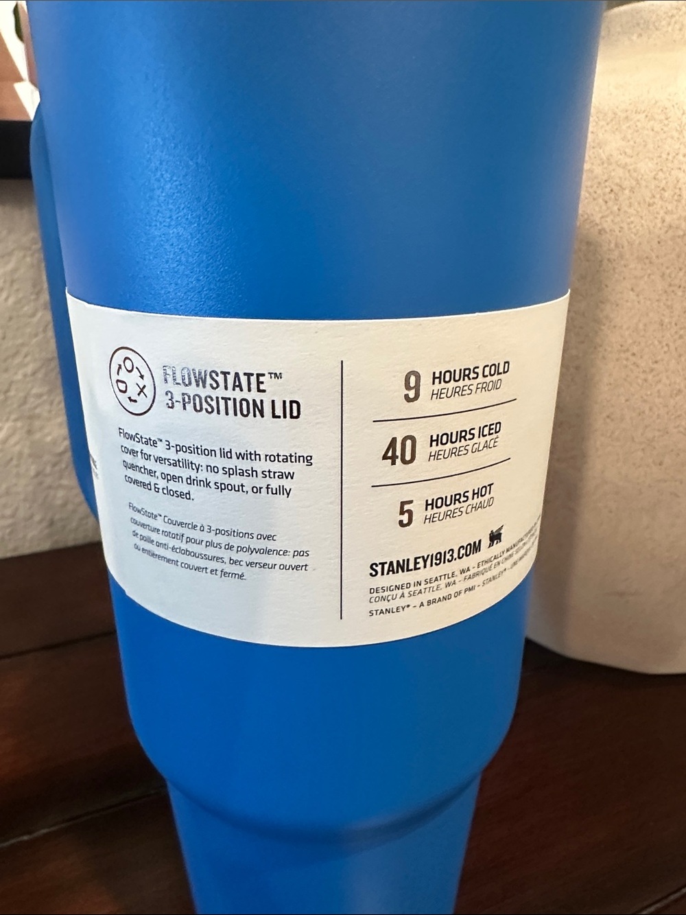 Stanley Blue Azure Quencher H2.0 Tumbler with Handle and Straw - Picture 4 of 7